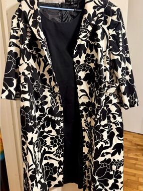 Kasper Black & White Floral Trench Coat & shift dress 2 piece set